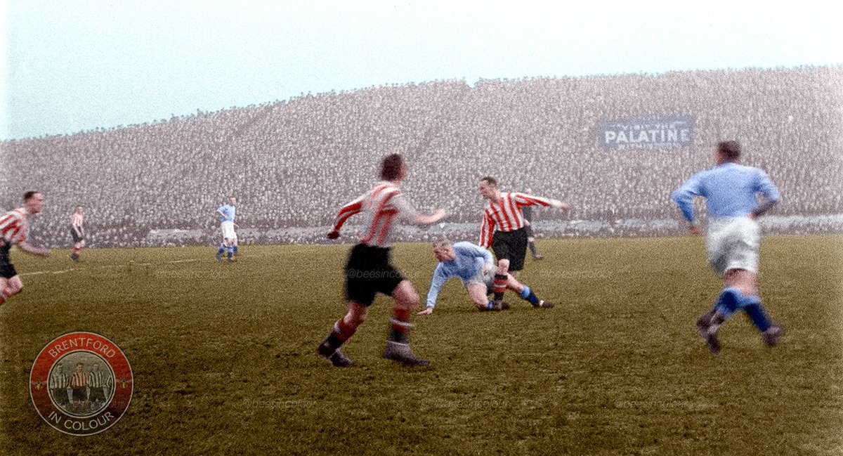 beesincolour's tweet photo. Tommorrow's fixture 90 years ago...Manchester City v Brentford, FA Cup 4th Round, Maine Road, 23rd January 1932. Restored and coloured by @beesincolour
#Brentford #BrentfordFC #ManCity #MaineRoad #MCIBRE #MNCBRE #BeesInColour @ManCity @BrentfordFC https://t.co/3T7rWBYEBV