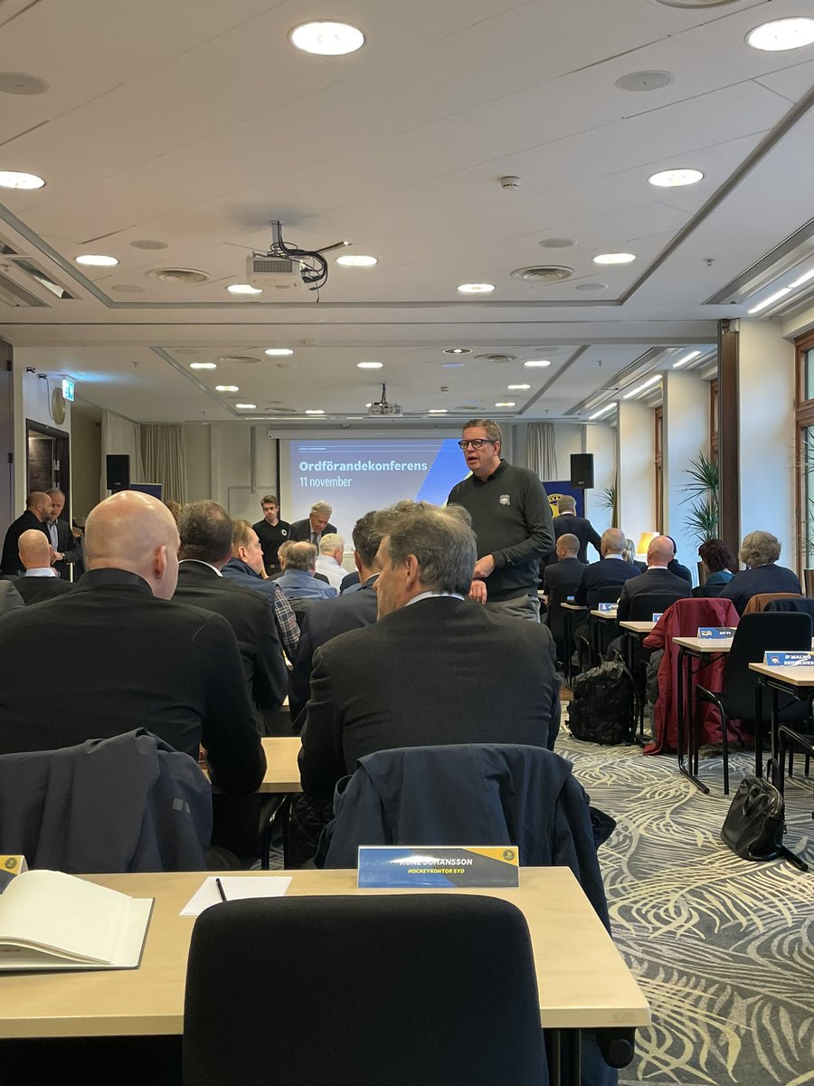 Avslutar en bra och innehållsrik arbetsvecka med ordförandekonferens hela dagen! Damishockey på agendan, viktigt i dessa forum!🏒