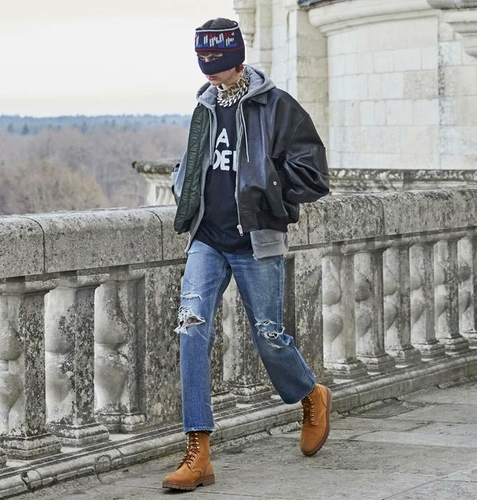 Mitsuya_Junichi's tweet photo. CELINE HOMME 21FW
TEEN KNIGHT POEM
A POEM T-SHIRT
Outlet
#CELINE #CELINEHOMME #21FW #teenknightpoem #HEDISLIMANE #CELINEBYHEDISLIMANE #セリーヌ #エディスリマン https://t.co/VkgUCZEryZ
