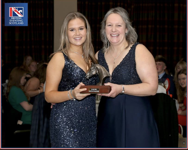 stgeorges_sport's tweet photo. #YesSheCan!! Congratulations Rosie for winning the award for the Highest Place at 90cm, at the Under 18's National Championship for British Eventing Scotland. 🐎🐴🏆👏👏 @BEventing @britisheventing https://t.co/ch8zNWsOFZ