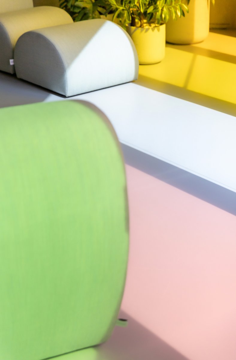 Our quiet-tech free zone at Contentful Berlin Workplace.
Taking time away from our devices to relax and recharge.

Photography: Koy + Winkel