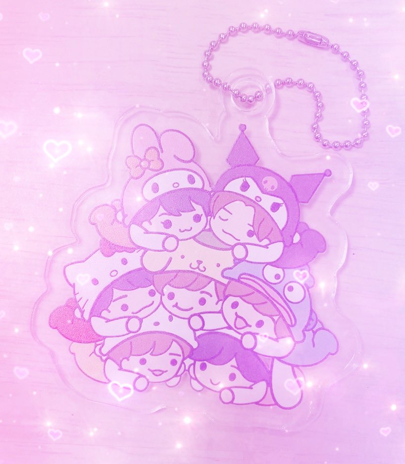 emu1997_129's tweet photo. クリケで作ったアクキーもめちゃくちゃ喜んでくれて♡りとるも推してるみたいでこの前のドリライの話とか歳離れてるのにきゃっきゃ楽しくお話しできて、、、ヲタクて素晴らしいなって改めて思った1日でした♡

ついでにかんわいいインスタ教えてもらった♡ww https://t.co/sppZ4RUwJk
