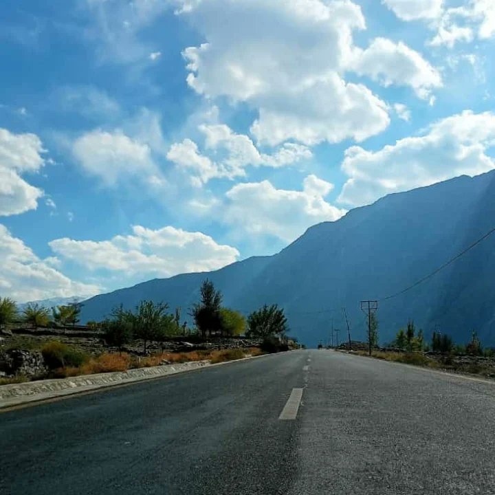 RGongloo's tweet photo. Spectacular natural beauty of Hunza.
.
.
.
Explore Pakistan with @retgongloo 
For hotel booking visit.
Visit:https://t.co/Be6Ebr2j2n
To know more about services 
.DM/Inbox
#hunza #landofbeauty #balochistan #punjab #gilgit #discoverpakistan #explorepakistan #tourisminpakistan https://t.co/c8HKcHYYIG