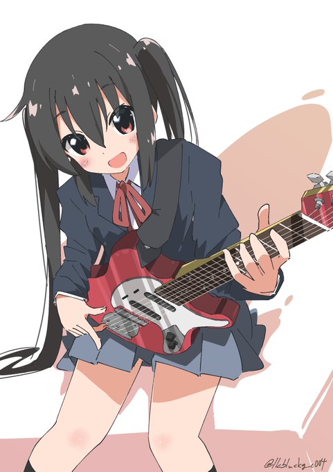 「エレキギター 桜が丘女子高等学校制服」のTwitter画像/イラスト(新着)
