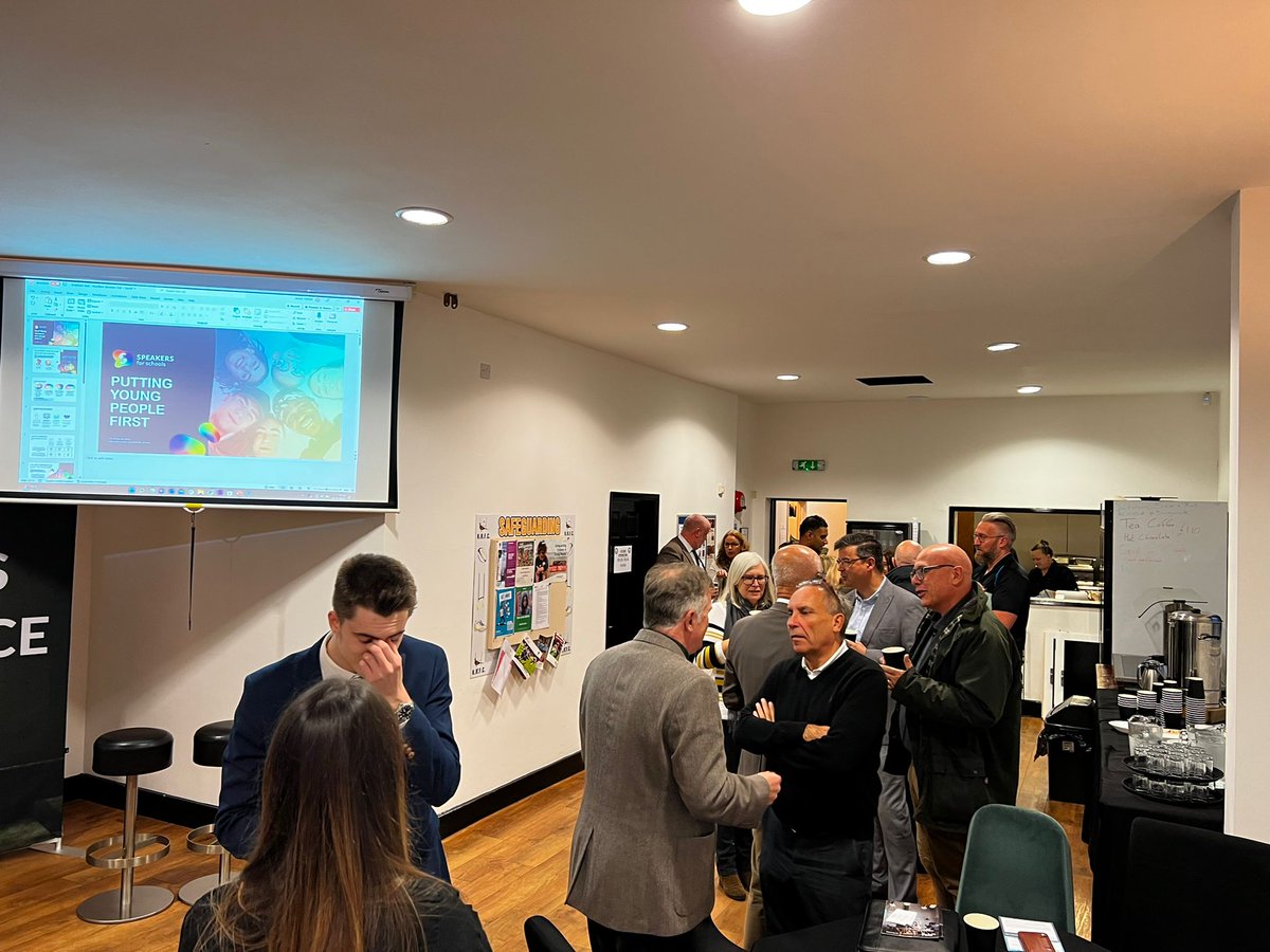 🚨 One week to go 🚨

There is not long to go until our November meeting. It promises to be another great meeting with plenty of networking opportunities and we hope to see plenty of you there! 🗣

Don't forget to buy your ticket here 👉 bit.ly/3FWR0au

#Grantham