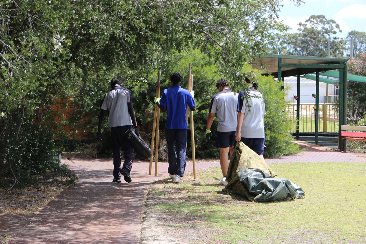 Sharna Bateman tweet media