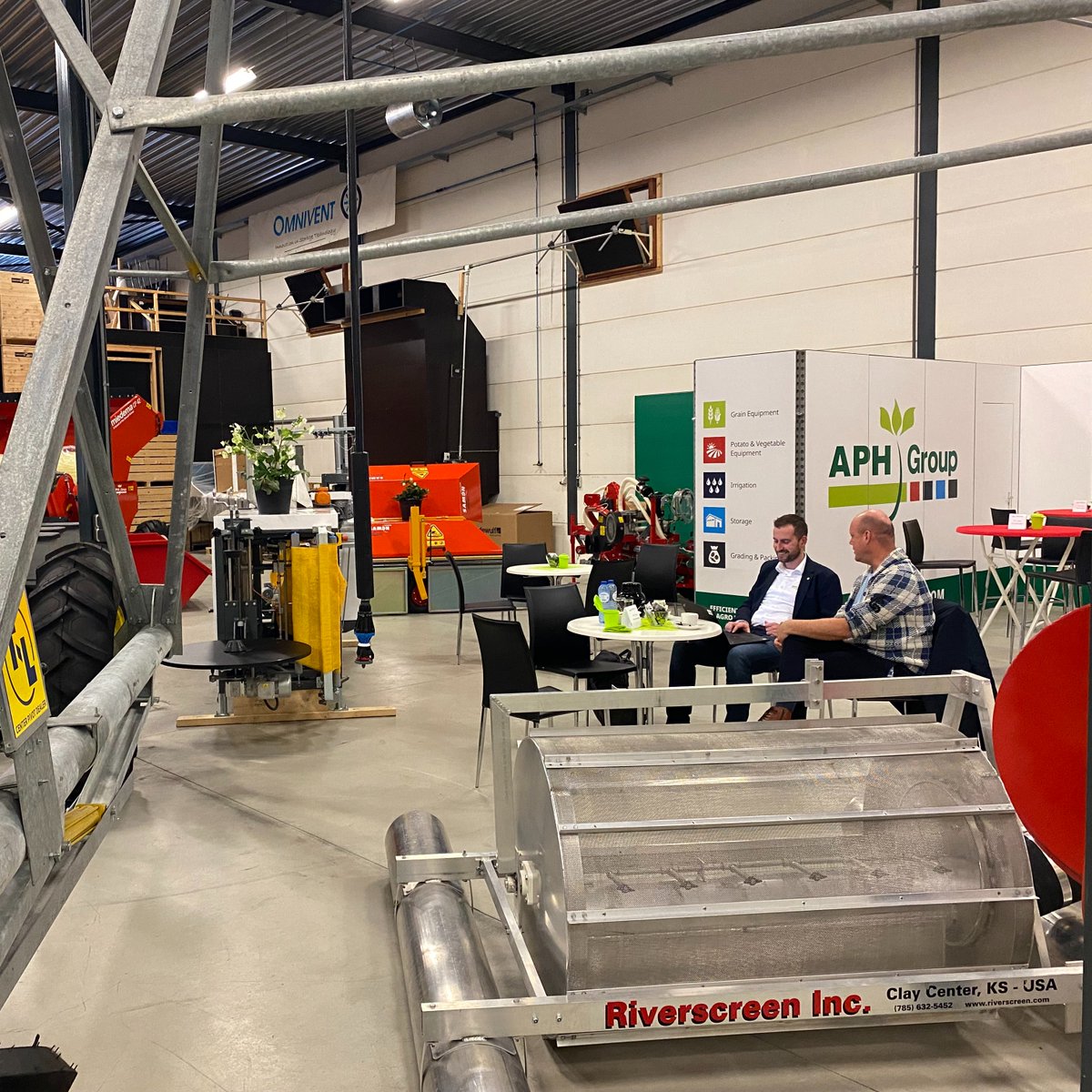 APHGroup's tweet image. Thanks for visiting the APH Group showroom during the 𝗣𝗼𝘁𝗮𝘁𝗼 𝗗𝗮𝘆𝘀 𝟮𝟬𝟮𝟮 🥔🥔🥔!

#APHGroup #Heerenveen #PotatoDays #PD22