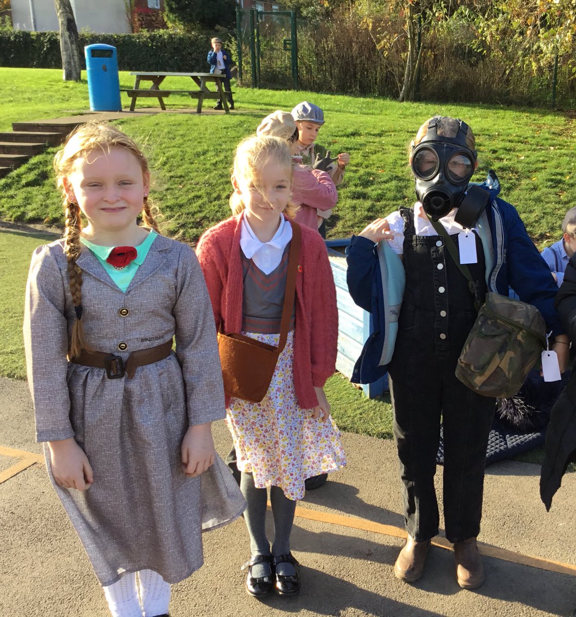 skidbyschool's tweet photo. How fantastic do our pupils look as evacuees?! Thank you to all the parents/carers for their support! #WW2 #HistoryDays https://t.co/0f2ADUzAQM