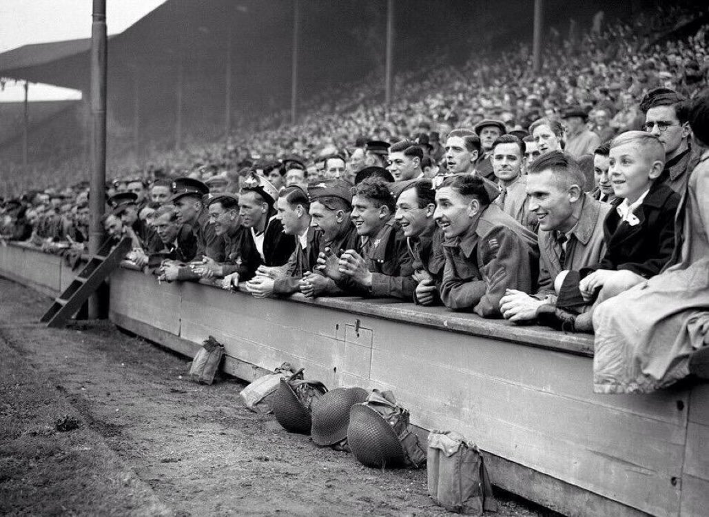 Servicemen at Wembley for a wartime match between England and Scotland in 1943 #LestWeForget  #ArmisticeDay