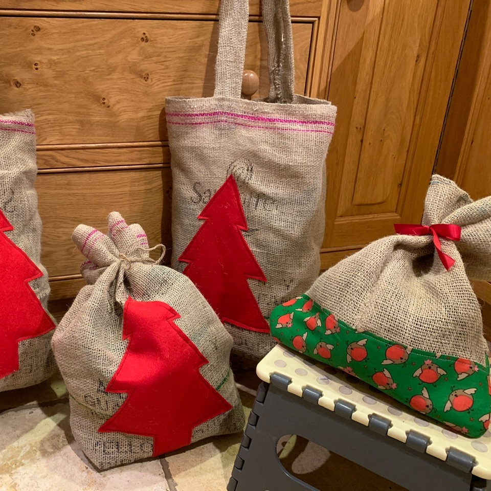 Patchworking Garden (@patchworkingg) on Twitter photo Eco-friendly Christmas Planning.
Recycling has always been a central tenet in the garden, so when we started receiving coffee sacks from <a href="/alchemy_coffee/">Alchemy Coffee</a> we were delighted!
Find out more in our latest blog on our website here...
patchworkinggardenproject.co.uk/eco-friendly-c… Eco-friendly Christmas Planning.
Recycling has always been a central tenet in the garden, so when we started receiving coffee sacks from <a href="/alchemy_coffee/">Alchemy Coffee</a> we were delighted!
Find out more in our latest blog on our website here...
patchworkinggardenproject.co.uk/eco-friendly-c…