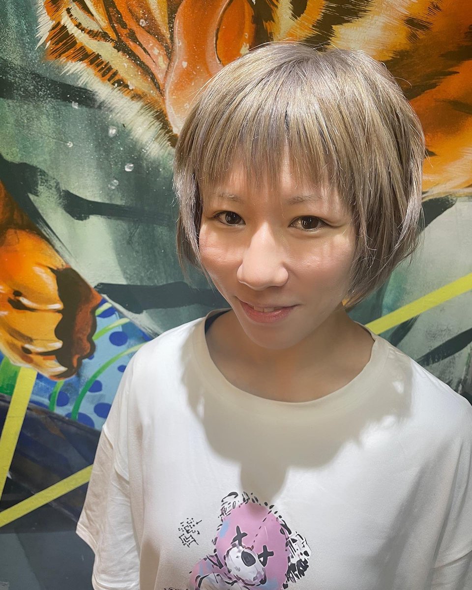 ayacfighter's tweet photo. 色めっちゃキレイにしてくれました🥹
髪もサラサラ~
ありがとうございます♡
我らがどすこい @doskoilove1214
#派手髪 #表参道美容院 #urcastle #ハイトーンカラー https://t.co/j9uPDGUVcR