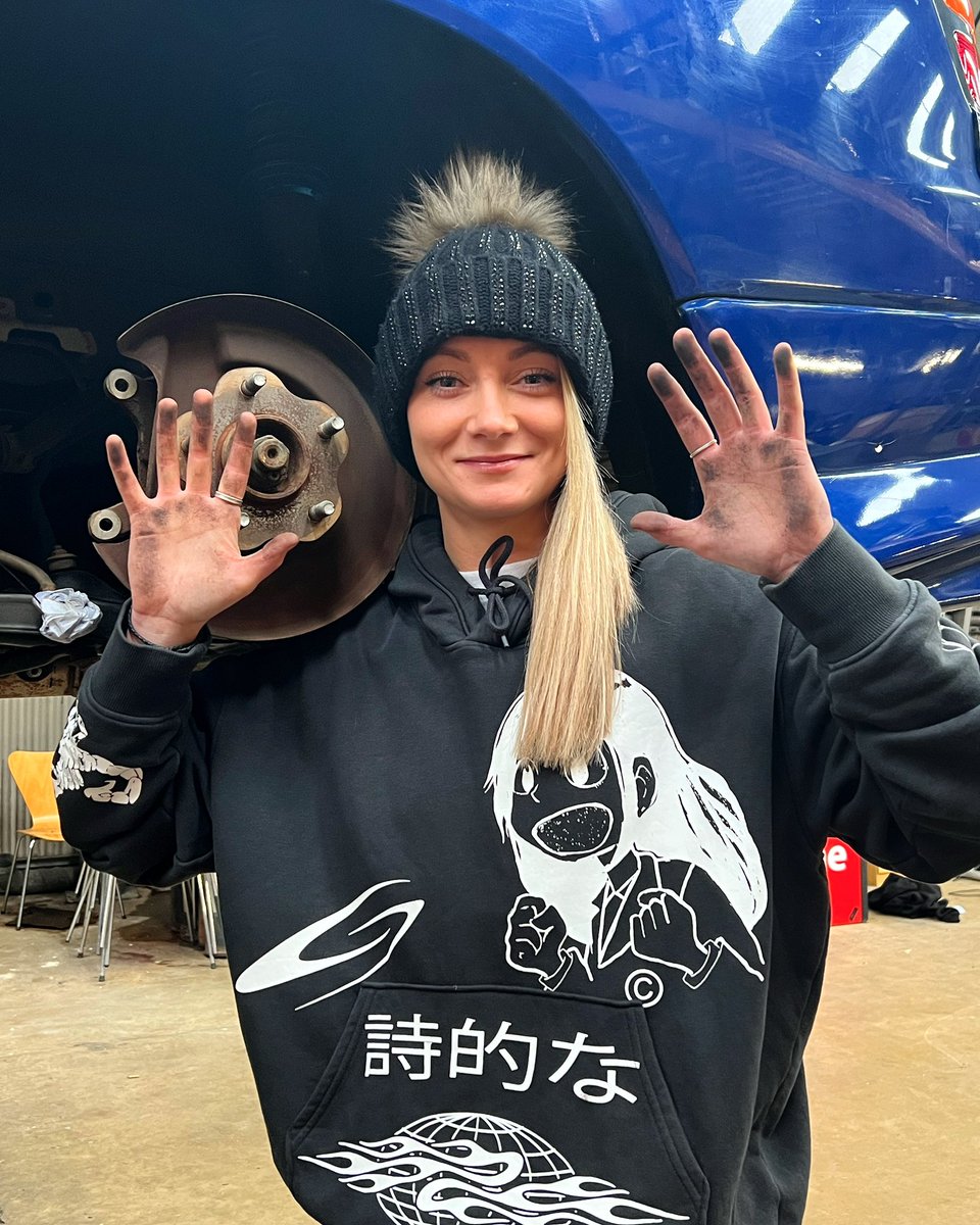 1JessicaHawkins's tweet image. Work has begun on my Nissan S15!!