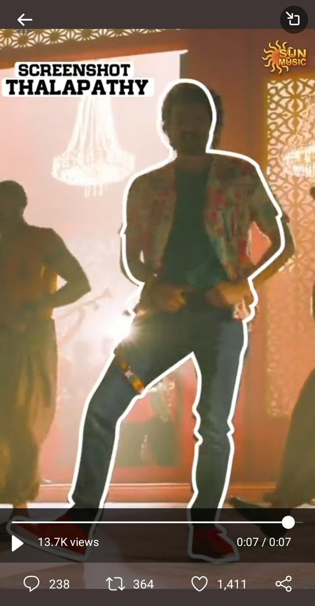 THALAPATHVISHNU's tweet photo. @SunMusic Shotted 😘🔥 @actorvijay #ThalapathyVijay #VarisuFirstSingle #VarisuPongal https://t.co/XB224DX6AS