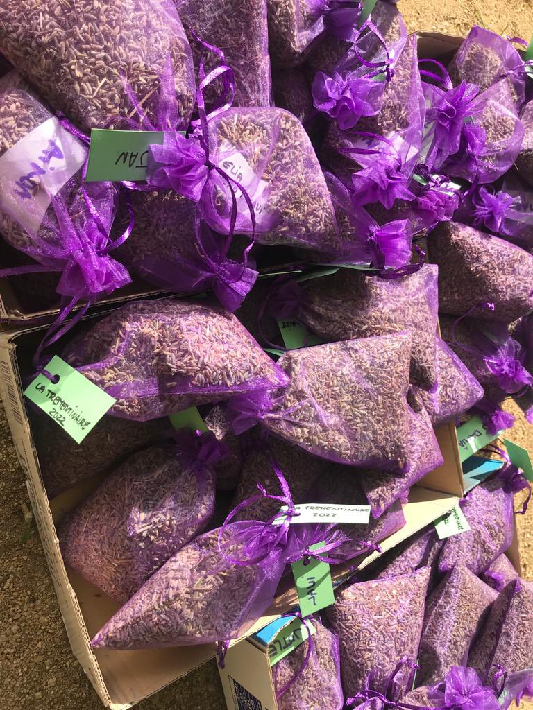 Confraria Ratafia tweet media