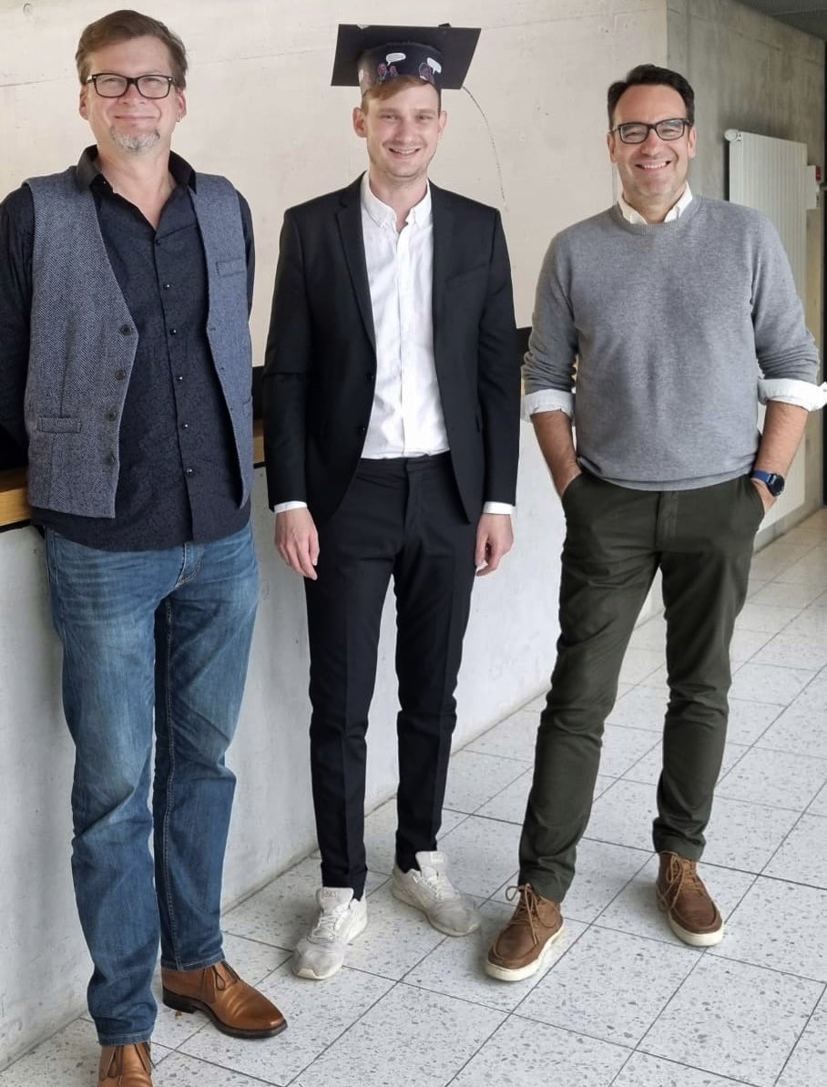 Simon Kruschinski▲@meinungsfuehrer.bsky.social tweet media