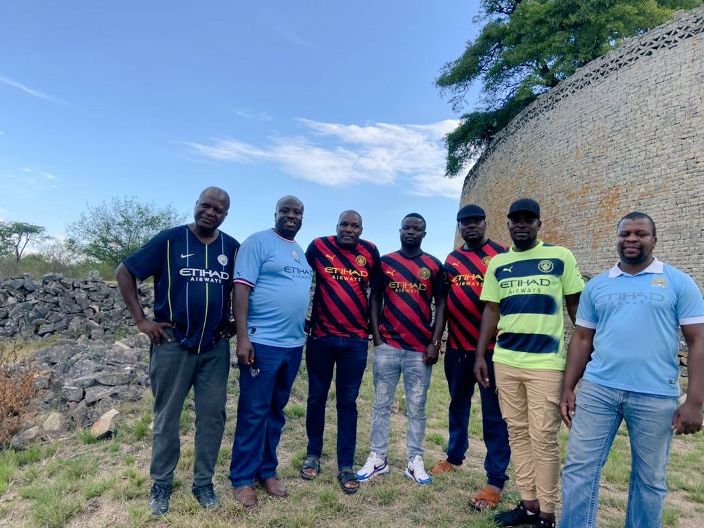 CityZimbabwe's tweet image. Madhara eCity 💪🇿🇼

#ManCity