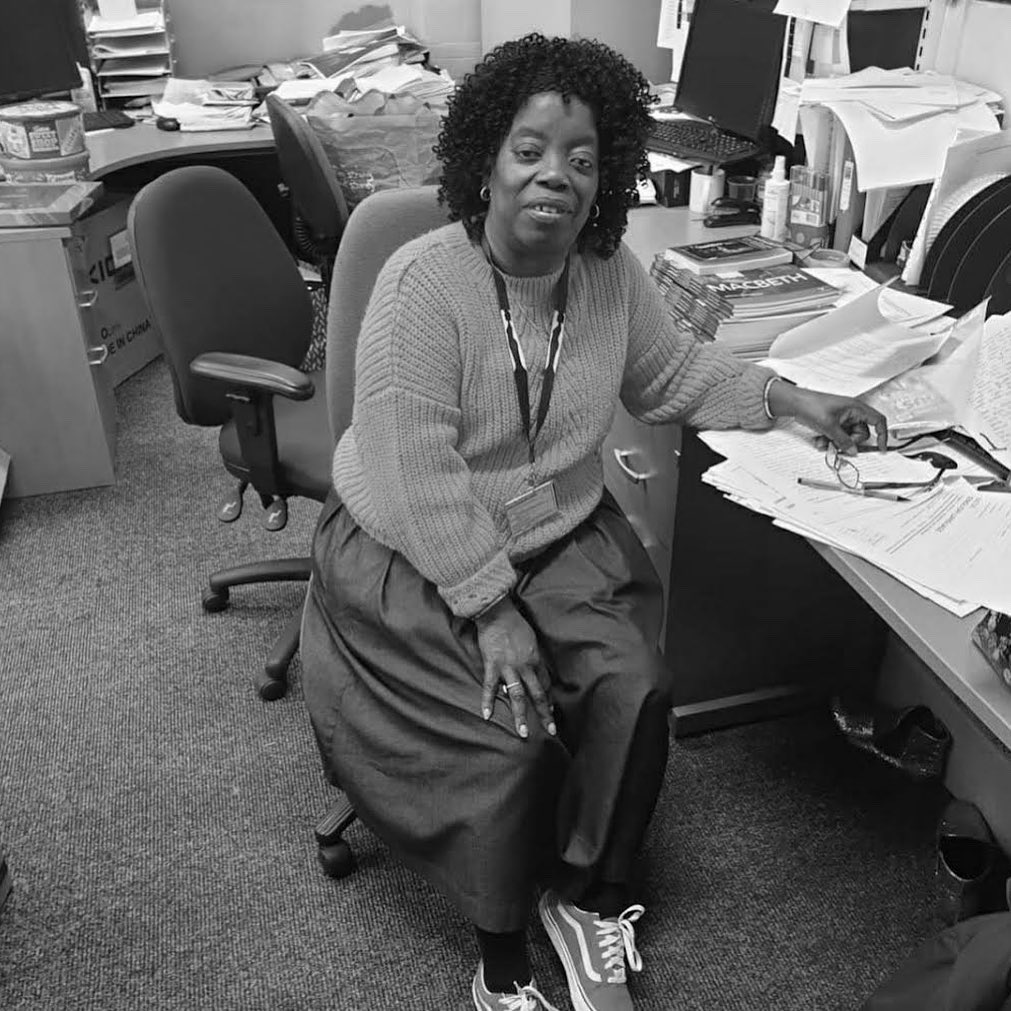 TheBRITSchool's tweet photo. It is with overwhelming sadness that we have to share with you that Elaine Nelson, our Head of English died yesterday. The whole BRIT community will feel the shock of this news. 

#AlwaysBRIT https://t.co/RfQcaXRY0o
