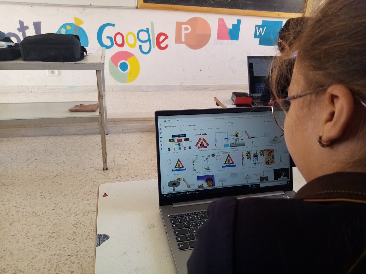JallouliInes's tweet photo. تسلمت مدرستي يوم الأربعاء 9نوفمبر 2022 في إطار برنامج المدرسة الرقمية  حواسيب محمولة فانجزنا بحوثا حول محور الهواء باستعمال Microsoft edge +wakelet
#mieexpert2023
#MicrosoftEdu
#MicrosoftEdge
#Wakelet https://t.co/irQKja3Rh1