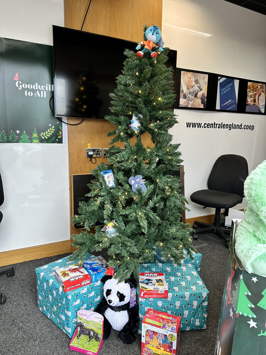 It’s the <a href="/mycoopfood/">Central Co-op Food</a> #Christmas Toy Appeal collection at #Ripley today! If you’re able to donate a toy I know there are lots of children who would appreciate it 🎁