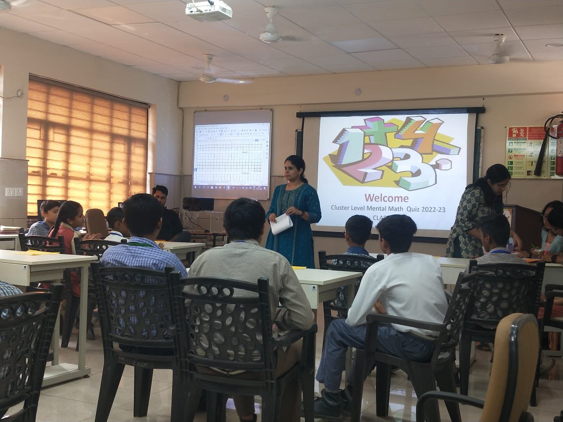 EkpreetKaur4's tweet photo. Mental maths helps students to recognise their options & build flexibility. Students of @DelhiGovtSchool participated in mental maths quiz held @TgSkv and displayed their #loveformathematics . Gratitude @Dir_Education @msisodia @PbpandeyB for providing the platform to students. https://t.co/6gXHT3sa4v