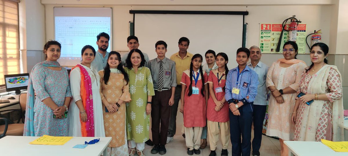 EkpreetKaur4's tweet photo. Mental maths helps students to recognise their options & build flexibility. Students of @DelhiGovtSchool participated in mental maths quiz held @TgSkv and displayed their #loveformathematics . Gratitude @Dir_Education @msisodia @PbpandeyB for providing the platform to students. https://t.co/6gXHT3sa4v
