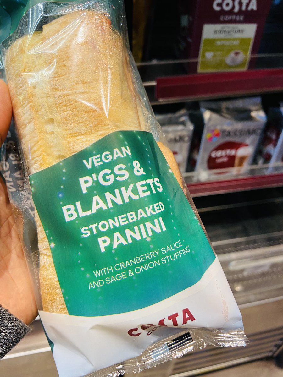 mckenzieafrica's tweet photo. Imagine you could enjoy all your favourite #Festive treats without causing harm to another living being @CostaCoffee @PlantBasedNews @veganuary #veganfortheplanet #think #or at least #reducemeat #reducedairy #vegan #govegan https://t.co/QCU8uSP2AN