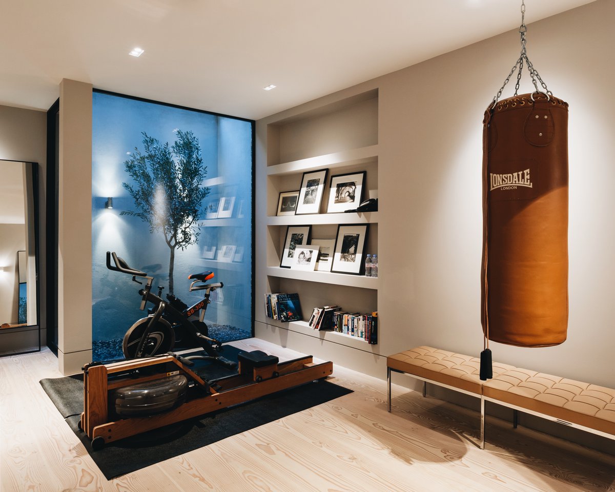 Located in the heart of Notting hill,  this modern residential home was a pleasure to be involved with. Our end users were a young family, who wanted a high-performance multi-room audio system supplied and installed throughout their space.