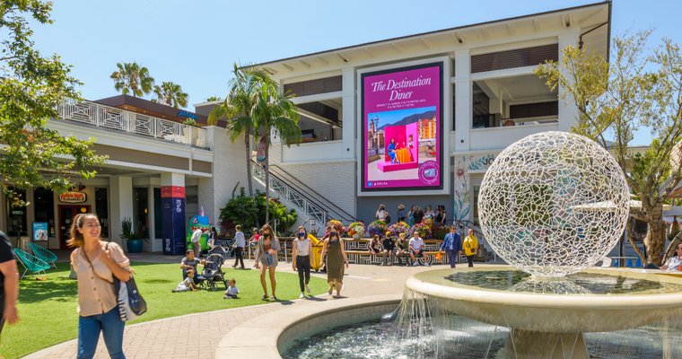 DOOH expert cites neuroscience: 'Make it memorable'. Kevin Bartanian, founder and CEO at KEVANI, shared insights on KEVANI's recent neuroscience study on cognitive load in DOOH. In a Q and A, Bartanian explains the method and implications of the... ow.ly/gSvW104cFBH