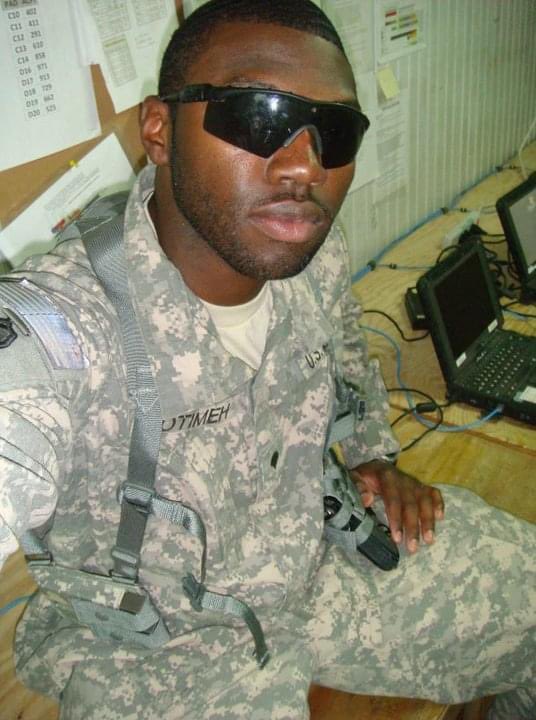 AgentKodak's tweet photo. Salute to all those who served and special shout-out to all my Blackhawk Gunners🫡 #VeteransDay #IraqVet https://t.co/0ECWQKf9YV