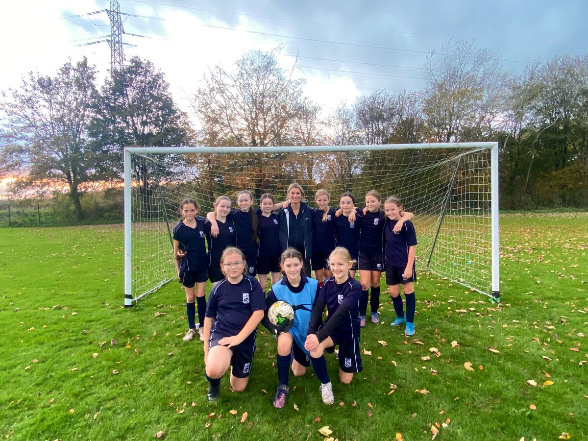 MaghullPE's tweet photo. Couldn’t be prouder of these Y7 girls. They lost today against a strong Hilbre High in the 7/8 ESFA. Played extremely well,  
GOG Esme G🐱.  
Good luck on Monday girls! https://t.co/ZJPeNv9677
