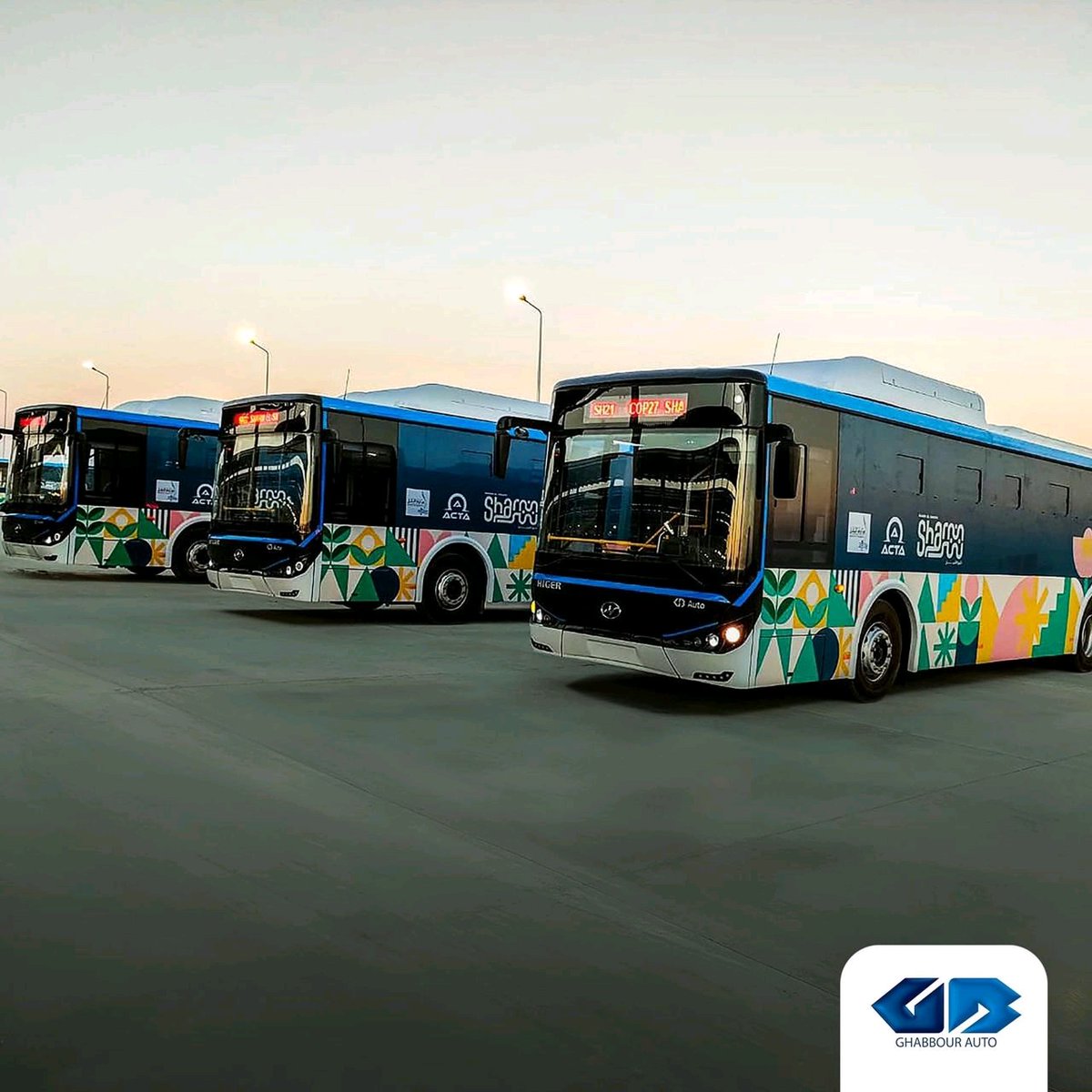 Mo_Abdirashiid's tweet photo. Public Transportation for @COP27P in Sharm El-Sheikh its for free, Electoronic and in line with Egypt's vision 2030 for global goals agenda, GB Auto has delivered 30 EV buses for COP27.
#Clean_Environment
#Clean_Energy https://t.co/reiKZtx1YO
