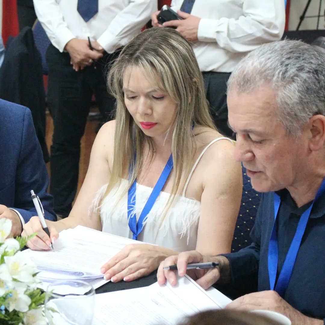 XLIX SESIÓN PLENARIA DEL PARLAMENTO DEL NORTE GRANDE EN LA RIOJA🇦🇷

Durante la jornada se trabajó✍️en las distintas comisiones con los más de 80 proyectos presentados,por los representantes de las 10 provincias que componen este Parlamento.
#RubenRivarola 
#DanielaVelezDiputada