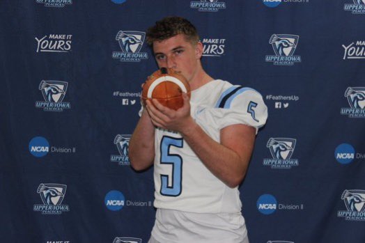 HanrahanEthan's tweet photo. I had amazing time last Saturday @Upper_Iowa_FB I enjoyed my visit and the game! Very welcoming and learned a lot from this program!  @CoachParling @Coach_Hoskins @rhettmizer5 https://t.co/1F562CuJbz
