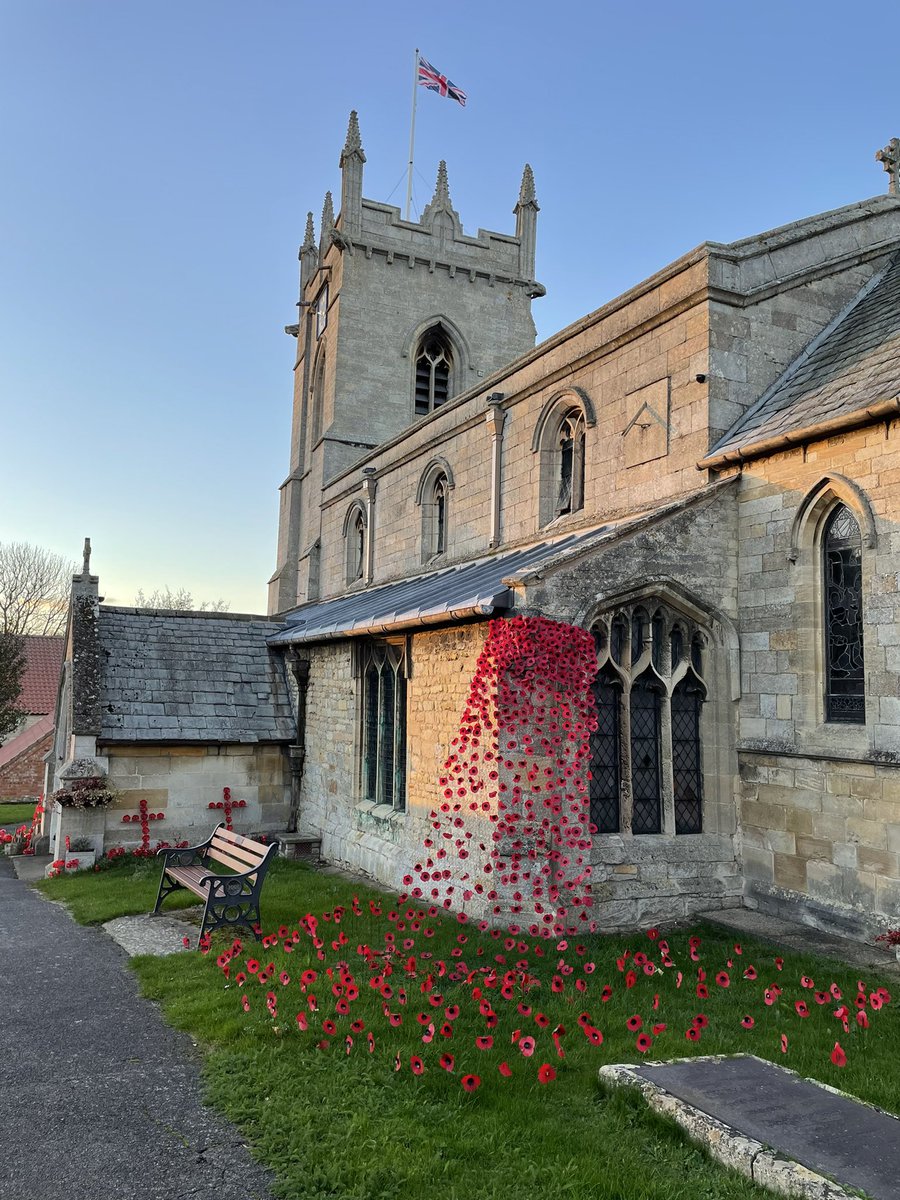 winston368's tweet photo. #LestWeForget https://t.co/u0vh2P41lg
