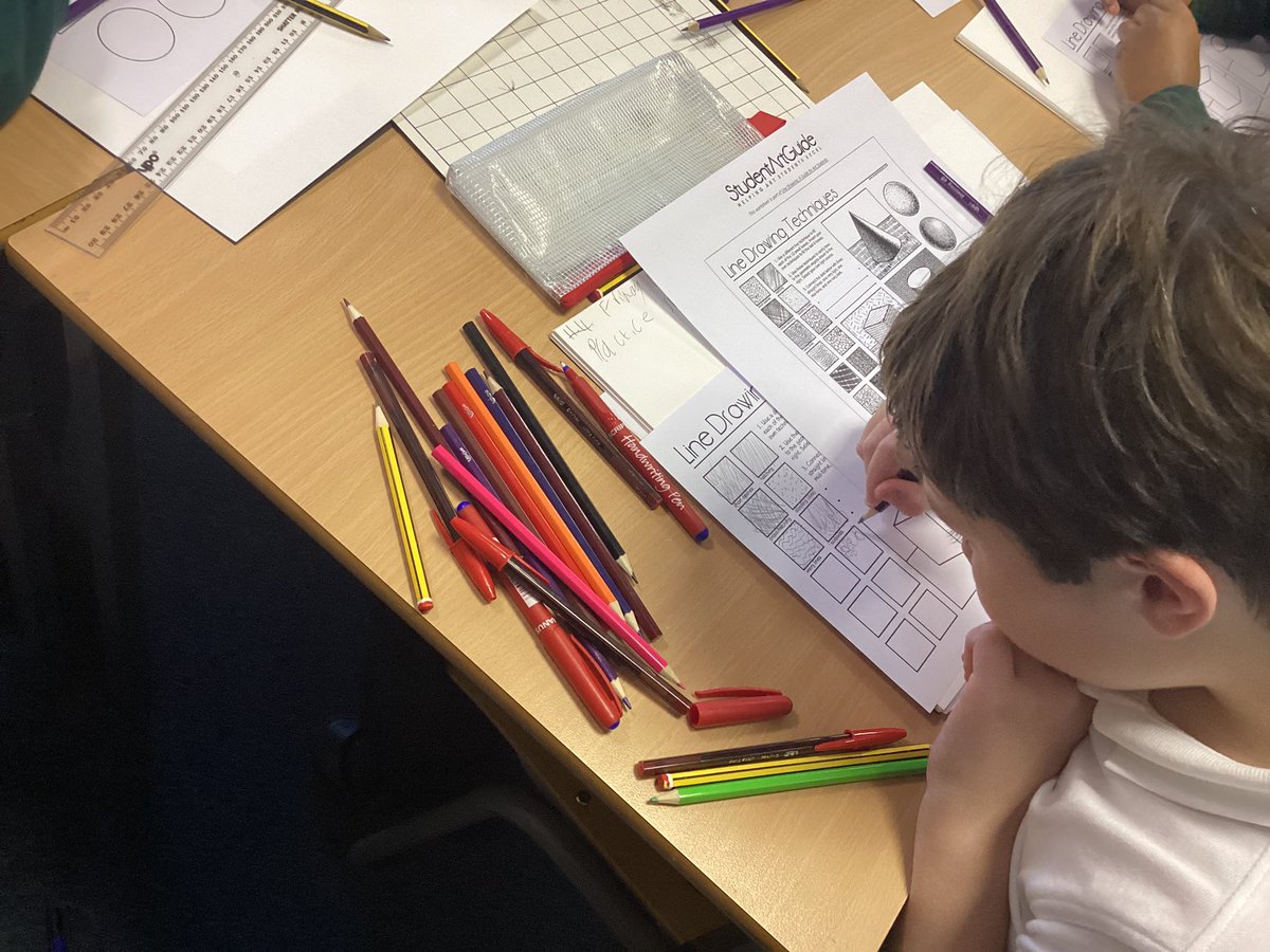 WellesbourneYr5's tweet photo. Year 5 have been investigating and practising creating tone and texture with lines as part of our Vincent Van Gogh studies in Art. ๐จ#Art #practiseskills @WellesbourneSch https://t.co/jydiFNZpAo