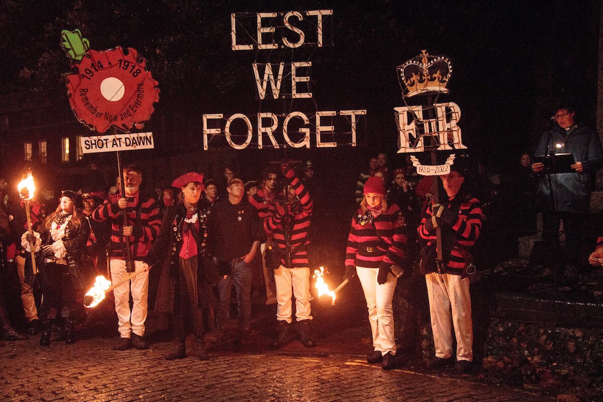 SouthoverLewes's tweet photo. Remembering, Remembering on this Armistice Day. As part of #SouthoverBonfireSociety events we hold two important services of remembrance for the dead of the two World Wars. This year, we also honoured Queen Elizabeth II. #lestweforget #wewillrememberthem #sussexbonfire #lewes https://t.co/puKFRbBNuI