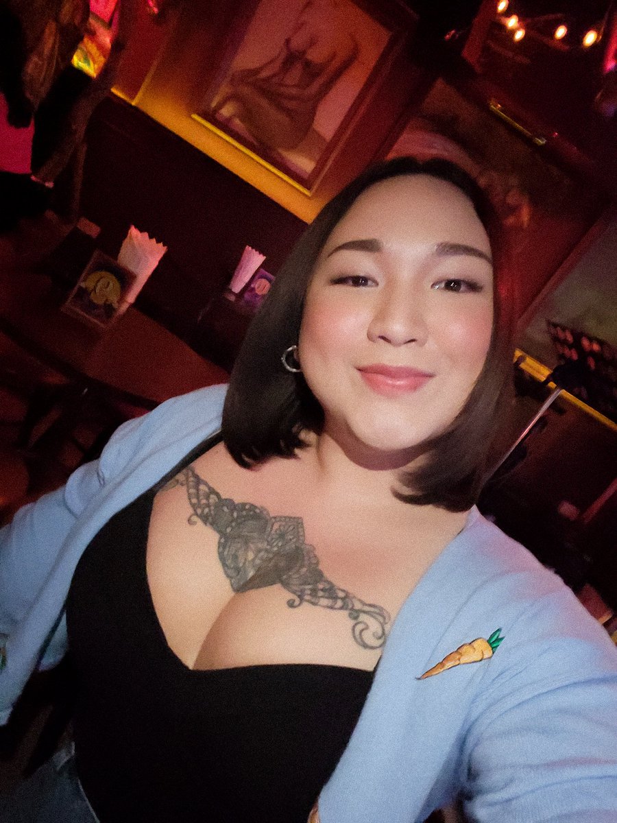 🫗🥃🥃🫗 #ladyboy #ladyboybangkok #lgbt #สาวสอง #สาวสองมีงู #onlyfans #โสดแล้วอ่อย #สาวอวบ