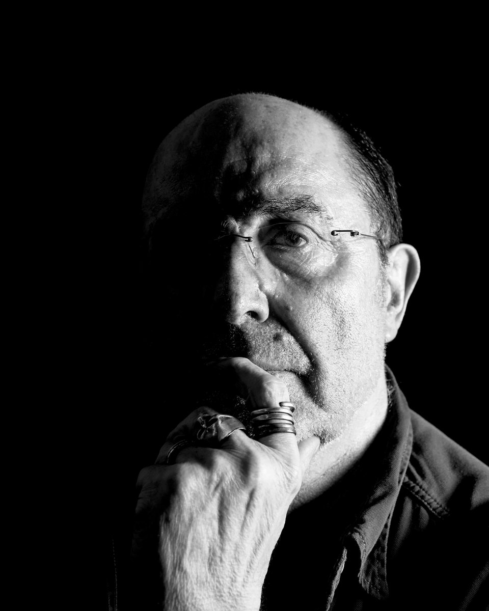 iamdruillet's tweet image. I don't care about drawing a hand right, I don't care about inventing a new universe. I can only create what I have within me. I know where I have to go