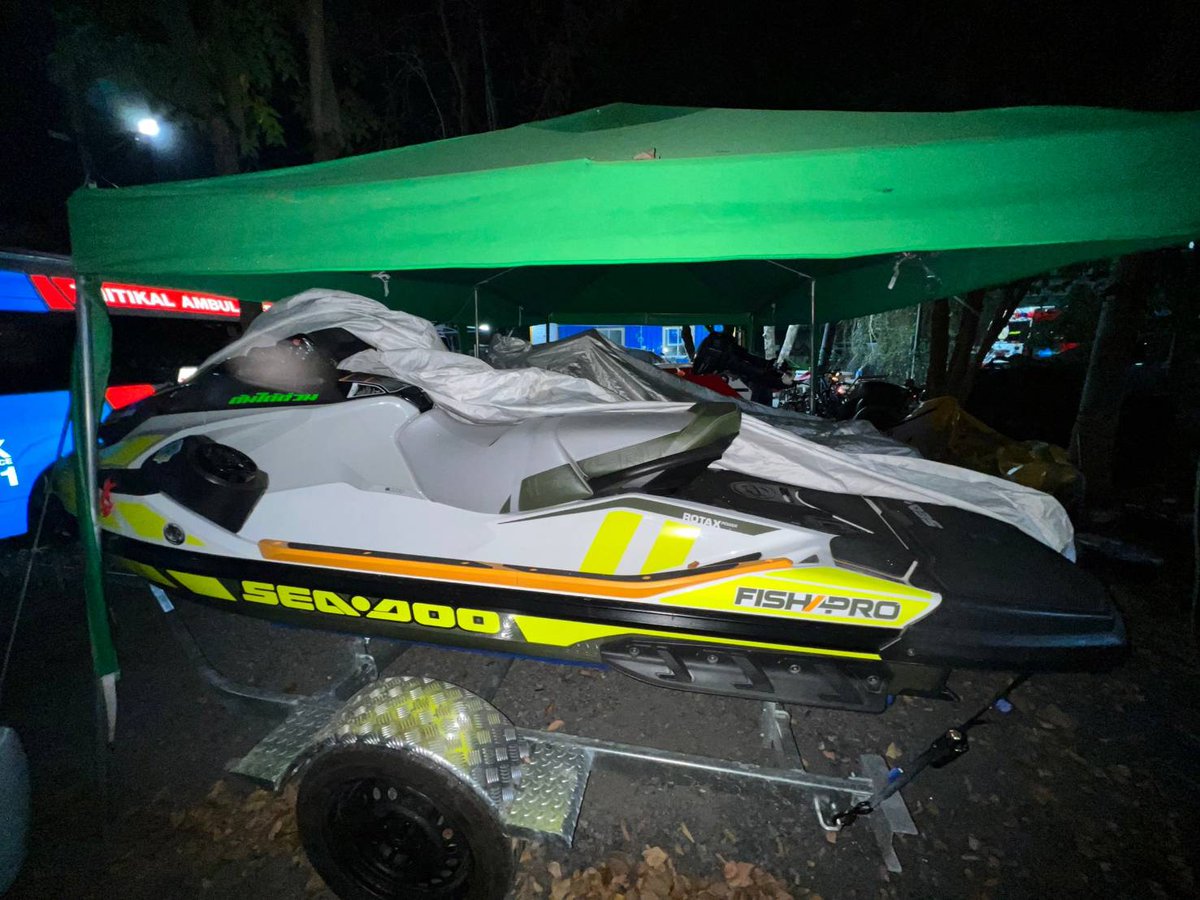 pratipaka's tweet photo. ขอขอบคุณ คุณ ปิติมากๆค่ะ
#ผ้าคลุมSeadoo 
#FishPro #Scout2021
#ผ้าคลุมเจ็ทสกีซีดูชลบุรี
ผ้าคลุมเจ็ทสกีบางละมุง

ตัดผ้าอย่างดีสีเทาสั่งพิเศษทำLogo https://t.co/yENUDPxxRk
