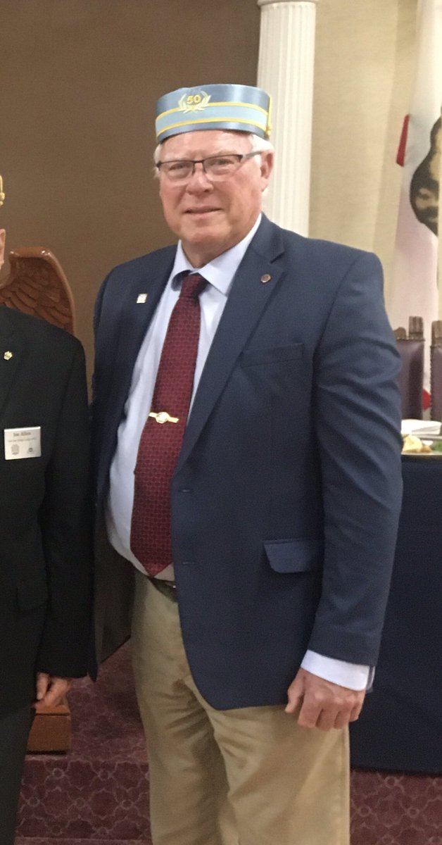 fallbrooklodge's tweet photo. Our esteemed brother Ralph Steinhoff is the recipient of a fifty year cap at the San Diego Valley of the Scottish Rite of Freemasonry. @fallbrooklodge #TheScottishRite #ScottishRite #MasonsofCA https://t.co/jhnOOzIJOF