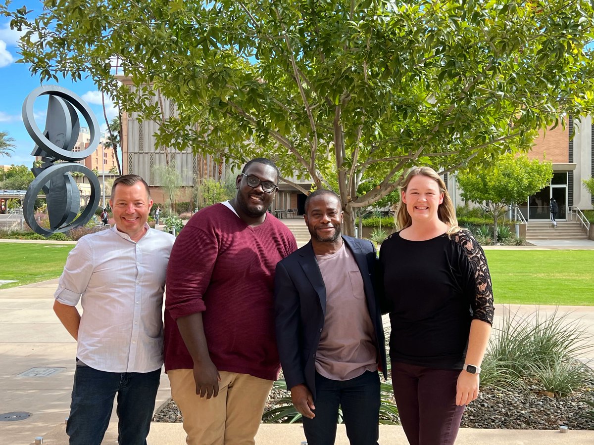The last week has been busy! Last Wednesday we hosted Erik Santos for a performance of his composition, The Seer with faculty guest artist Nathan De'Shon Myers,

This week we welcomed New York Philharmonic principal clarinetist, Anthony McGill to campus to work with our students.