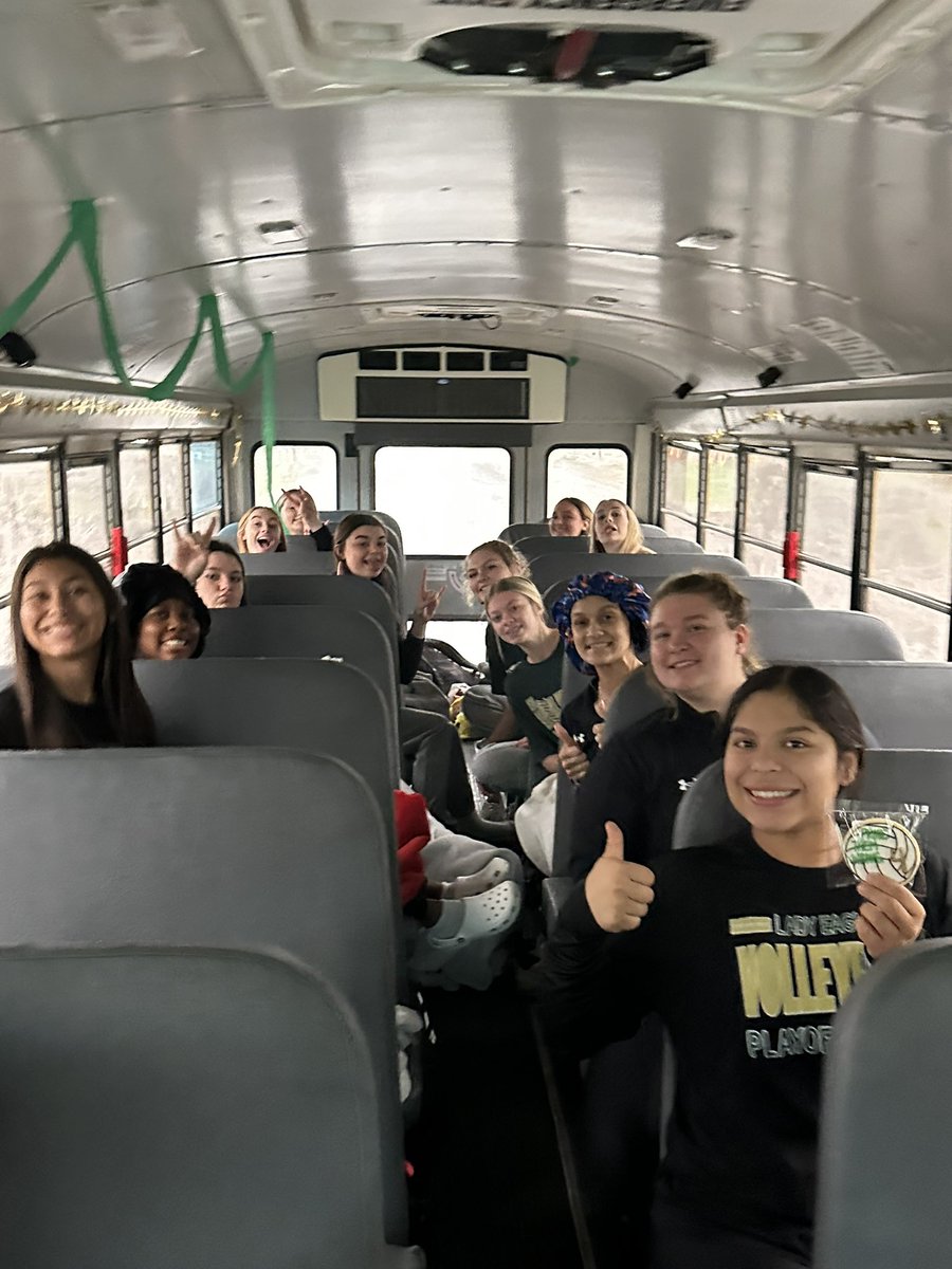CoachCourtney_D's tweet photo. Princeton Bound!🦅 #regionaltourney https://t.co/lGsOyWp05J