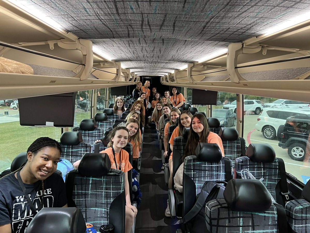 kevinwsamples's tweet photo. Our @RockwallVB are off to the Regional Tournament!!  This is the furthest they have ever advanced in @Rockwall_HS History!!  JFND-Keep Making History!! https://t.co/wluksJm5ZB