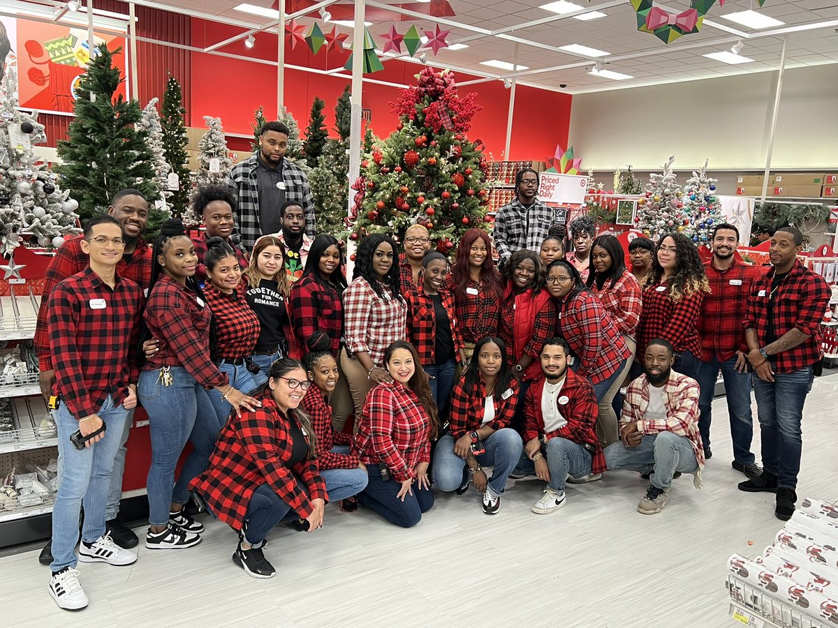 Excited to kick off Q4 in our cozy flannels for Flannel Friday!… even our PML’s felt the spirit!!☺️