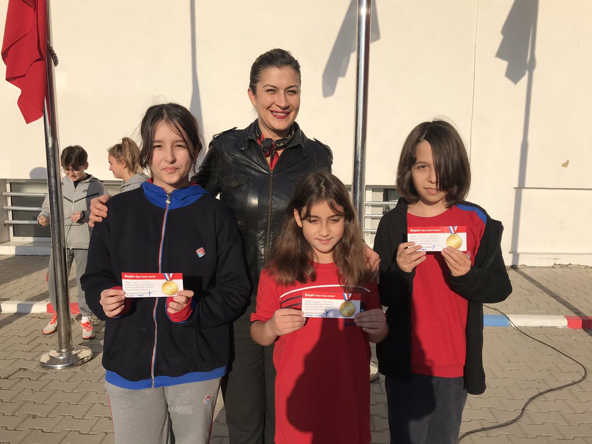BKkarsiyaka's tweet photo. Davranış yönetimi uygulamamız kapsamında başarı kartı alan öğrencilerimizi tebrik ediyoruz👏 https://t.co/X0CTu9RID7
