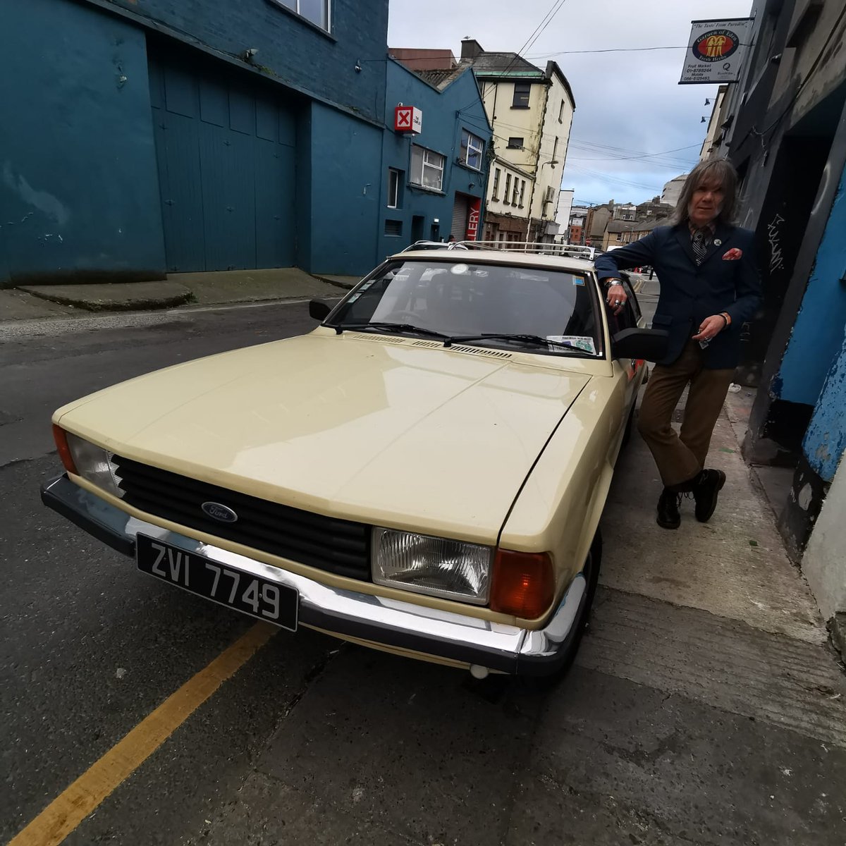 All packed up and ready to go for the gig tonight @TGSDublin!! @eaton_ger is looking very slick with the new car! Doors are at 8:00pm!!!