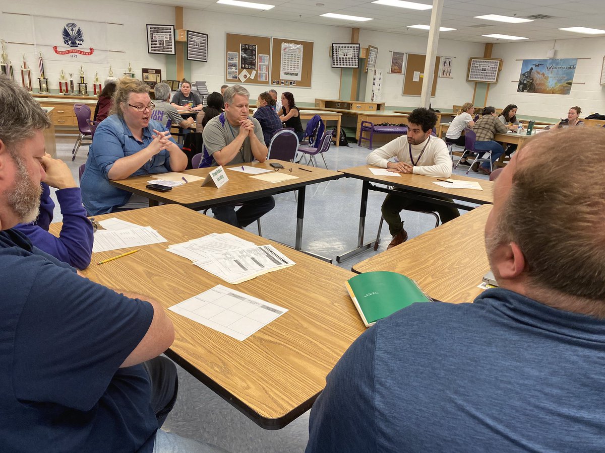 I had the pleasure of facilitating a session full of dynamic conversation to generate ideas and share resources as we Rethink Retakes! Thanks to all who participated.  <a href="/FCPSLBSS/">Lake Braddock SS</a> #fcps_ic