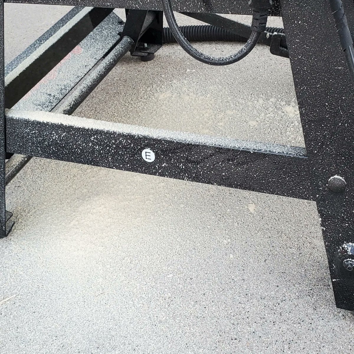 What it looks like when you don't have any dust collection for your table saw. 🥴
.
.
#tablesaw #tablesawdustcollection #sawdust #tablesawdust #acornwerx #woodshop #woodworking