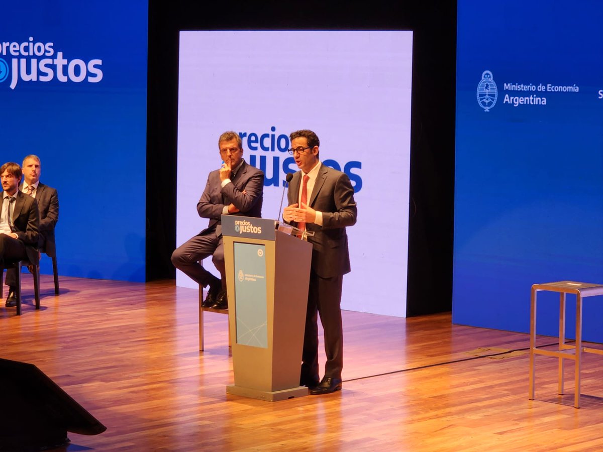 El director de <a href="/ComercioCAME/">CAME - Comercio y Servicios</a>, @fctarrio, participó en representación de #CAME de la presentación del programa #PreciosJustos, que encabezaron el ministro <a href="/SergioMassa/">Sergio Massa</a> y el secretario <a href="/matiastombolini/">Matias Tombolini</a> en el CCK.

#EsConLasPymes 🇦🇷