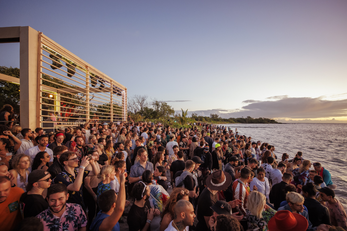 Just 3 weeks until we gather once again to honor the sun! #rakastella2022
❓What does the sunrise mean to you?